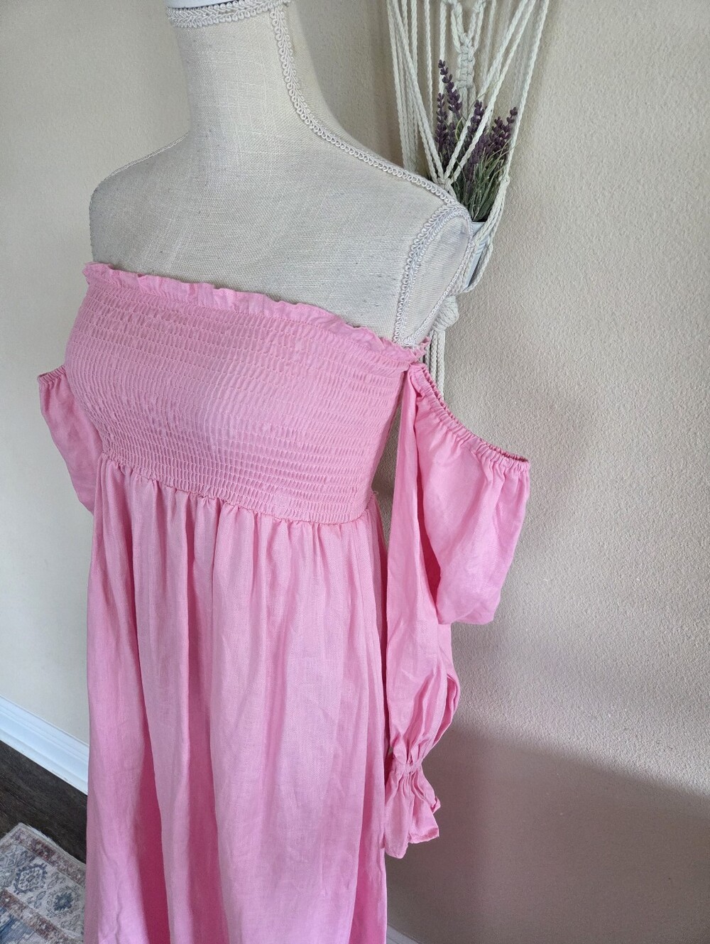 Petal & Pup Pink Linen Gabriella Off The Shoulder Maxi Dress Size 4 Cottagecore - Picture 3 of 8